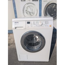 Пральна машина Miele W3255
