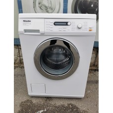 Пральна машина Miele Softtronic W3745 