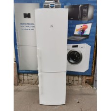 Холодильник Electrolux NoFrost EN3853MOW