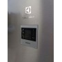 Холодильник Electrolux EN3881AOW