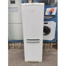 Холодильник Electrolux ERB34300
