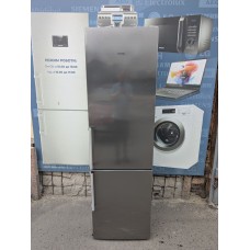 Холодильник Siemens KG39VVL